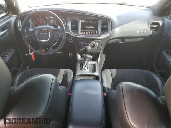 ✅ 2022 Dodge Charger R/T • VIN: 2C3CDXCT0NH157678 • Lot: 80244775. Listed on Copart with 80,305 mi. Free auction sales archive from the USA and detailed vehicle history report at DreamBid. Image 8.