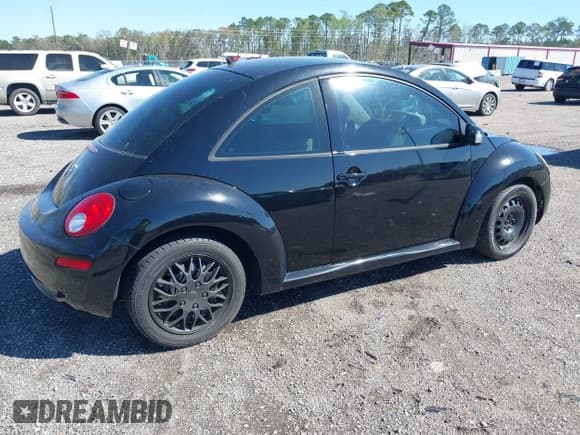 ✅ 2010 Volkswagen Beetle • VIN: 3VWPW3AG9AM019183 • Лот: 41807843. Опубликован ранее на IAAI с пробегом 134 642 миль. Бесплатный доступ к архиву аукционных продаж из США и подробный отчёт об истории автомобиля на DreamBid. Изображение 4.