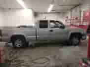 2004 Chevrolet Silverado 1500 с VIN 1GCEK19T84E178573, выставлен на аукционе IAAI как лот 41602060 с пробегом 212 900 миль миль и . История ставок и продаж доступна на DreamBid. Изображение 13.