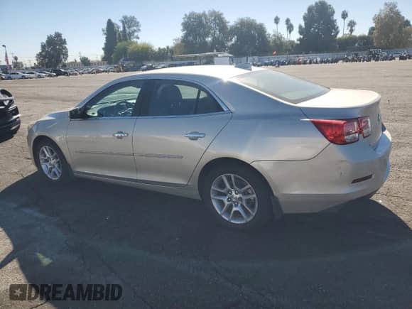 2015 Chevrolet Malibu LT with VIN 1G11C5SL4FF114114, listed as a Copart auction lot 90823615 with 132,622 mi miles and Salvage title. Bid and sale history available at DreamBid. Image 2.