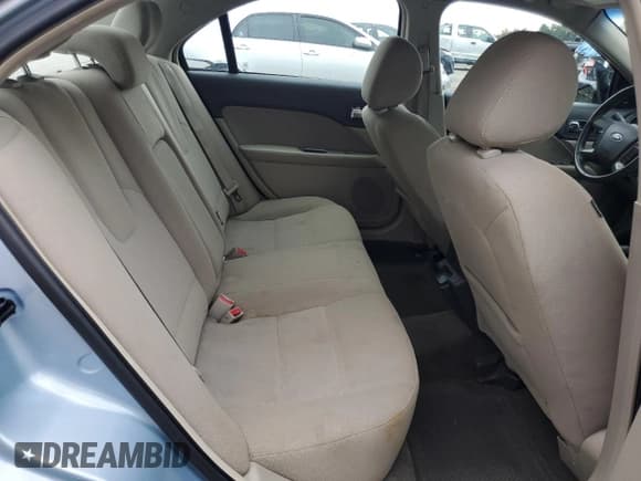 ✅ 2011 Ford Fusion Hybrid • VIN: 3FADP0L35BR125538 • Lot: 90870425. Wystawiony na Copart z przebiegiem 157 884 mil. Bezpłatny archiwum sprzedaży aukcyjnych z USA i szczegółowy raport historii pojazdu na DreamBid. Zdjęcie 10.