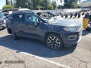 ✅ 2018 Jeep Compass Limited • VIN: 3C4NJCCBXJT420466 • Lot: 83857425. Wystawiony na Copart z przebiegiem Nie podano. Bezpłatny archiwum sprzedaży aukcyjnych z USA i szczegółowy raport historii pojazdu na DreamBid. Zdjęcie 4.