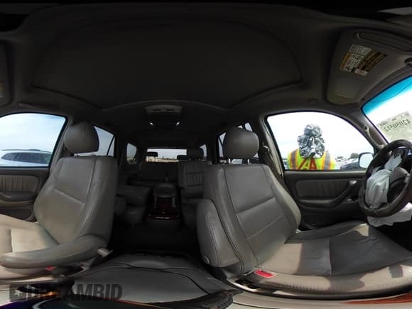 ✅ 2006 Toyota Sequoia Limited • VIN: 5TDZT38A76S279997 • Лот: 42050512. Опубликован ранее на IAAI с пробегом 200 230 миль. Бесплатный доступ к архиву аукционных продаж из США и подробный отчёт об истории автомобиля на DreamBid. Изображение 19.