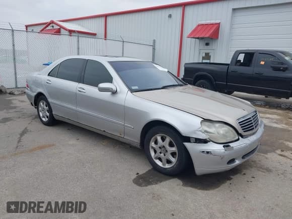 ✅ 2002 Mercedes-Benz S 500 • VIN: WDBNG75J12A246997 • Lot: 41566423. Listed on IAAI with 181,940 mi. Free auction sales archive from the USA and detailed vehicle history report at DreamBid. Image 1.