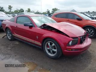 ✅ 2007 Ford Mustang Deluxe • VIN: 1ZVFT80NX75302904 • Lot: 43148900. Wystawiony na IAAI z przebiegiem 178 844 mil. Bezpłatny archiwum sprzedaży aukcyjnych z USA i szczegółowy raport historii pojazdu na DreamBid. Zdjęcie 1.