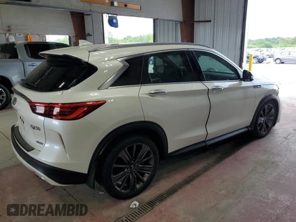 ✅ 2020 Infiniti QX50 Luxe • VIN: 3PCAJ5M35LF109871 • Lot: 62479765. Listed on Copart with 55,723 mi. Free auction sales archive from the USA and detailed vehicle history report at DreamBid. Image 3.