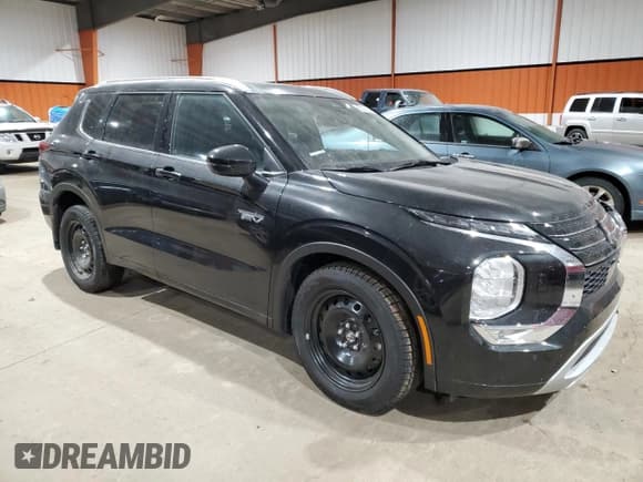 ✅ 2024 Mitsubishi Outlander SEL • VIN: JA4T5WA96RZ620174 • Lot: 85276104. Listed on Copart with 840 mi. Free auction sales archive from the USA and detailed vehicle history report at DreamBid. Image 4.