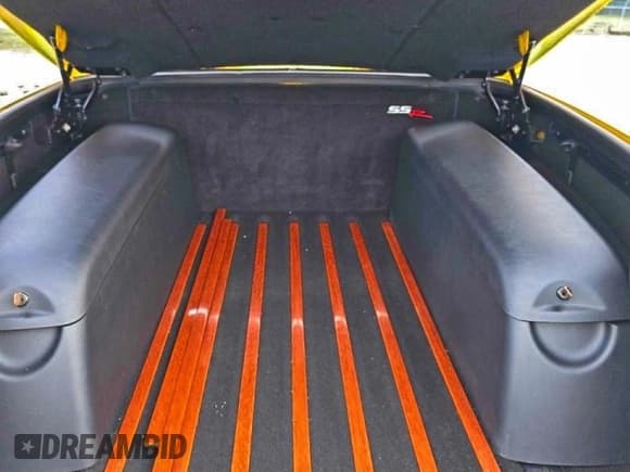 ✅ 2004 Chevrolet SSR LS • VIN: 1GCES14P64B107562 • Лот: 96199445. Опубликован ранее на Copart с пробегом 104 903 миль. Бесплатный доступ к архиву аукционных продаж из США и подробный отчёт об истории автомобиля на DreamBid. Изображение 6.