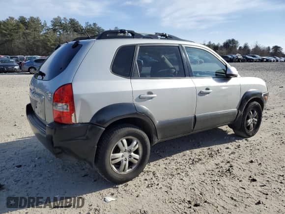 ✅ 2008 Hyundai Tucson SE • VIN: KM8JN72D38U816439 • Lot: 41650345. Wystawiony na Copart z przebiegiem 108 575 mil mil. Skorzystaj z bezpłatnego archiwum sprzedaży aukcyjnych z USA i zobacz szczegółowy raport historii pojazdu na DreamBid. Zdjęcie 3.