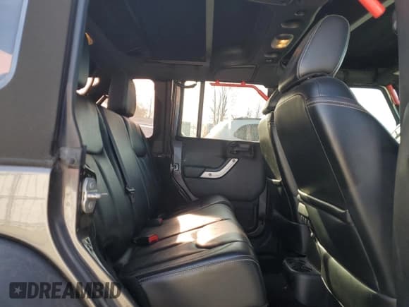 ✅ 2016 Jeep Wrangler Unlimited Rubicon • VIN: 1C4BJWFG9GL185168 • Lot: 92416415. Listed on Copart with 50,907 mi. Free auction sales archive from the USA and detailed vehicle history report at DreamBid. Image 10.