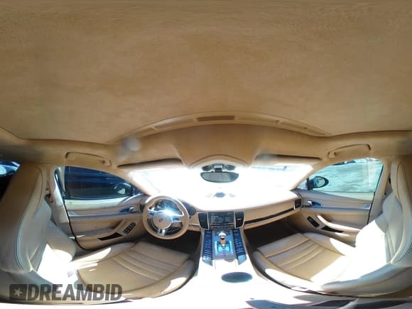 ✅ 2016 Porsche Panamera GTS • VIN: WP0AF2A73GL081577 • Lot: 43571511. Wystawiony na IAAI z przebiegiem 39 723 mil. Bezpłatny archiwum sprzedaży aukcyjnych z USA i szczegółowy raport historii pojazdu na DreamBid. Zdjęcie 19.