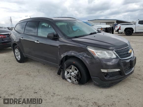 ✅ 2017 Chevrolet Traverse LS • VIN: 1GNKRFKD1HJ260339 • Lot: 70948874. Wystawiony na Copart z przebiegiem 187 263 mil. Bezpłatny archiwum sprzedaży aukcyjnych z USA i szczegółowy raport historii pojazdu na DreamBid. Zdjęcie 4.