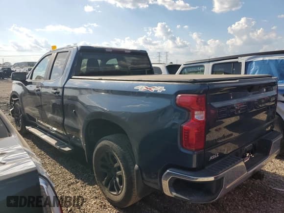 ✅ 2019 Chevrolet Silverado 1500 LT • VIN: 1GCRYDEK6KZ246700 • Lot: 63295415. Wystawiony na Copart z przebiegiem 133 182 mil. Bezpłatny archiwum sprzedaży aukcyjnych z USA i szczegółowy raport historii pojazdu na DreamBid. Zdjęcie 2.