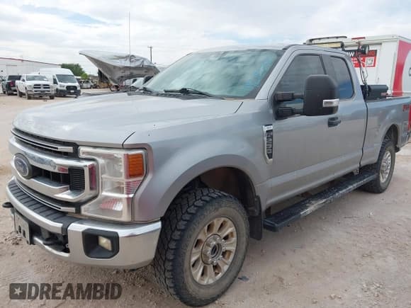 ✅ 2020 Ford F-250 XL • VIN: 1FT7X2B61LED95952 • Lot: 42186832. Listed on IAAI with 119,083 mi. Free auction sales archive from the USA and detailed vehicle history report at DreamBid. Image 16.