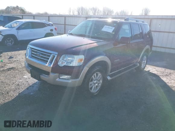 ✅ 2006 Ford Explorer Eddie Bauer • VIN: 1FMEU64876ZA09405 • Lot: 41198946. Wystawiony na IAAI z przebiegiem 219 980 mil. Bezpłatny archiwum sprzedaży aukcyjnych z USA i szczegółowy raport historii pojazdu na DreamBid. Zdjęcie 18.