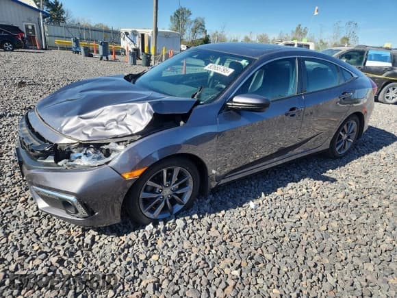 ✅ 2019 Honda Civic EX • VIN: 19XFC1F32KE013870 • Lot: 82655795. Listed on Copart with 80,151 mi. Free auction sales archive from the USA and detailed vehicle history report at DreamBid. Image 1.