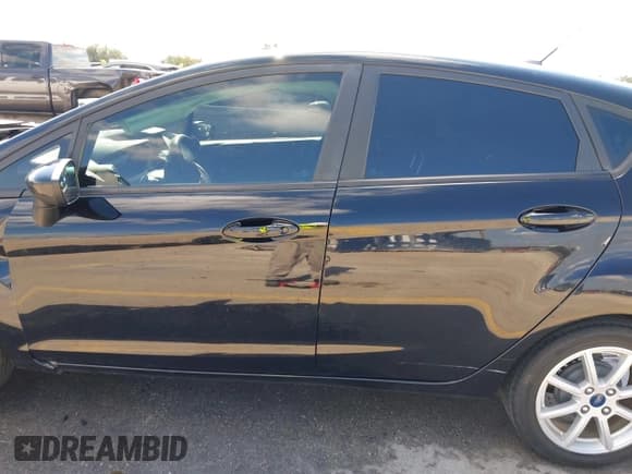 ✅ 2019 Ford Fiesta SE • VIN: 3FADP4EJ8KM143130 • Лот: 43483018. Опубликован ранее на IAAI с пробегом 126 561 миль. Бесплатный доступ к архиву аукционных продаж из США и подробный отчёт об истории автомобиля на DreamBid. Изображение 14.
