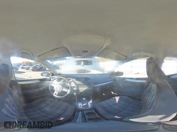 ✅ 2013 Volkswagen Golf • VIN: WVWDB7AJ9DW036753 • Lot: 91020925. Wystawiony na Copart z przebiegiem 171 446 mil. Bezpłatny archiwum sprzedaży aukcyjnych z USA i szczegółowy raport historii pojazdu na DreamBid. Zdjęcie 15.