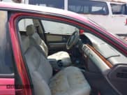 ✅ 1996 Chrysler LHS • VIN: 2C3HC56F0TH163738 • Lot: 42410282. Listed on IAAI with 260,798 mi. Free auction sales archive from the USA and detailed vehicle history report at DreamBid. Image 5.