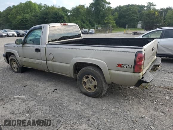 ✅ 2004 Chevrolet Silverado 1500 LS • VIN: 1GCEK14T34Z251025 • Лот: 69664594. Опубликован ранее на Copart с пробегом 140 511 миль. Бесплатный доступ к архиву аукционных продаж из США и подробный отчёт об истории автомобиля на DreamBid. Изображение 2.