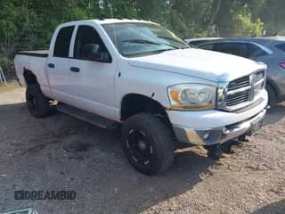 2006 Dodge 3500 SLT z VIN 3D7LX38C26G265439, wystawiony jako IAAI lot #42747687 z przebiegiem 130 340 mil mil oraz . Historia ofert i sprzedaży dostępna na DreamBid. Obrazek 1.