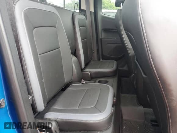 2022 Chevrolet Colorado 4WD Z71 z VIN 1GCHTDEN1N1197784, wystawiony jako Copart lot #63993685 z przebiegiem 35 709 mil mil oraz Szkoda całkowita • Salvage title. Historia ofert i sprzedaży dostępna na DreamBid. Obrazek 10.