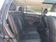 ✅ 2018 Volkswagen Tiguan SEL Premium • VIN: 3VV4B7AX8JM140703 • Lot: 91298555. Listed on Copart with 129,062 mi. Free auction sales archive from the USA and detailed vehicle history report at DreamBid. Image 11.