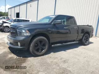 2017 Ram 1500 Express z VIN 1C6RR7FT4HS829183, wystawiony jako Copart lot #70777725 z przebiegiem 94 751 mil mil oraz Szkoda całkowita • Salvage title. Historia ofert i sprzedaży dostępna na DreamBid. Obrazek 1.