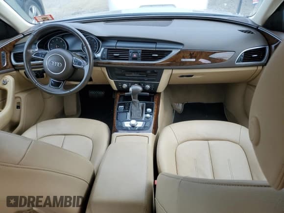 ✅ 2015 Audi A6 Premium • VIN: WAUFFAFC3FN033793 • Lot: 59886835. Wystawiony na Copart z przebiegiem 127 361 mil. Bezpłatny archiwum sprzedaży aukcyjnych z USA i szczegółowy raport historii pojazdu na DreamBid. Zdjęcie 8.