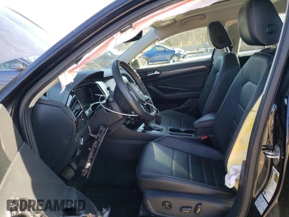 ✅ 2021 Volkswagen Jetta SEL • VIN: 3VWE57BU3MM044963 • Lot: 49132465. Listed on Copart with 88,717 mi. Free auction sales archive from the USA and detailed vehicle history report at DreamBid. Image 7.