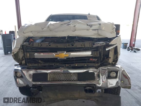 ✅ 2016 Chevrolet Silverado 2500HD LT • VIN: 1GC1KVE88GF247168 • Лот: 40907712. Опубликован ранее на IAAI с пробегом Не указан. Бесплатный доступ к архиву аукционных продаж из США и подробный отчёт об истории автомобиля на DreamBid. Изображение 6.