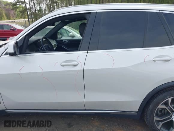 ✅ 2020 BMW X5 sDrive40i • VIN: 5UXCR4C06LLE30688 • Lot: 41951122. Listed on IAAI with 39,859 mi. Free auction sales archive from the USA and detailed vehicle history report at DreamBid. Image 15.