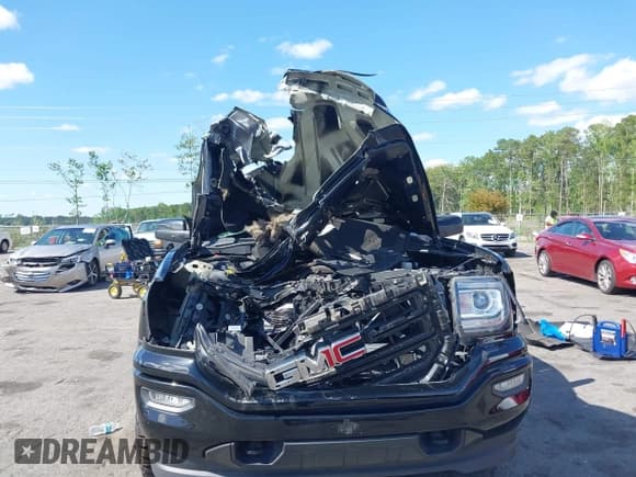 ✅ 2017 GMC Sierra 1500 SLE • VIN: 3GTU2MEC6HG413635 • Lot: 41996497. Listed on IAAI with 63,532 mi. Free auction sales archive from the USA and detailed vehicle history report at DreamBid. Image 12.