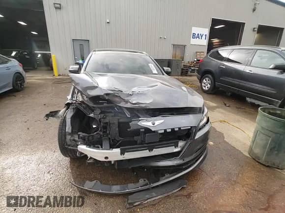 2015 Hyundai Genesis 3.8L z VIN KMHGN4JEXFU101125, wystawiony jako Copart lot #77968564 z przebiegiem 32 522 mil mil oraz Szkoda całkowita • Salvage title. Historia ofert i sprzedaży dostępna na DreamBid. Obrazek 13.