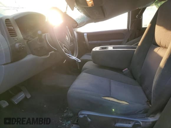 ✅ 2012 Chevrolet Silverado 1500 LS • VIN: 1GCRCREA8CZ206526 • Lot: 77345854. Listed on Copart with 131,953 mi. Free auction sales archive from the USA and detailed vehicle history report at DreamBid. Image 7.