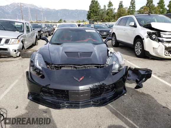 ✅ 2018 Chevrolet Corvette Z06 2LZ • VIN: 1G1YS2D64J5600606 • Lot: 37078393. Wystawiony na Copart z przebiegiem 12 496 mil. Bezpłatny archiwum sprzedaży aukcyjnych z USA i szczegółowy raport historii pojazdu na DreamBid. Zdjęcie 5.