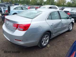 2014 Chevrolet Malibu LS z VIN 1G11B5SL9EF186301, wystawiony jako IAAI lot #43285556 z przebiegiem 52 929 mil mil oraz . Historia ofert i sprzedaży dostępna na DreamBid. Obrazek 4.