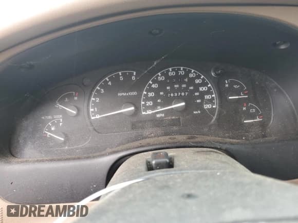 ✅ 1999 Ford Ranger XL • VIN: 1FTZR15V4XPB40514 • Лот: 85180715. Опубликован ранее на Copart с пробегом 263 787 миль. Бесплатный доступ к архиву аукционных продаж из США и подробный отчёт об истории автомобиля на DreamBid. Изображение 9.