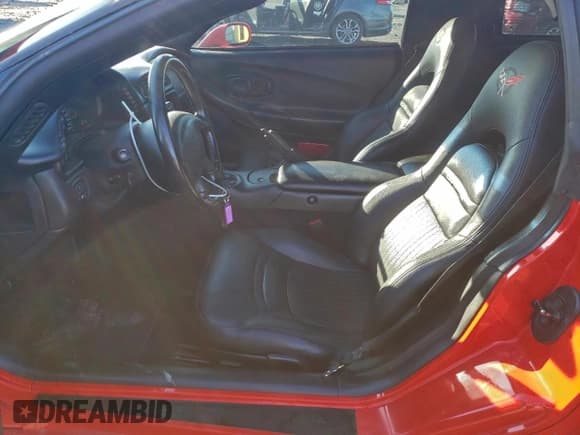 ✅ 2001 Chevrolet Corvette • VIN: 1G1YY22G515119015 • Лот: 93710245. Опубликован ранее на Copart с пробегом 167 599 миль. Бесплатный доступ к архиву аукционных продаж из США и подробный отчёт об истории автомобиля на DreamBid. Изображение 7.