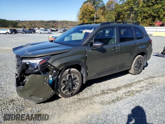 ✅ 2025 Subaru Forester Premium • VIN: JF2SLDDC3SH513521 • Лот: 90975315. Опубликован ранее на Copart с пробегом 9 976 миль. Бесплатный доступ к архиву аукционных продаж из США и подробный отчёт об истории автомобиля на DreamBid. Изображение 1.