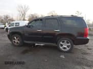 ✅ 2011 Chevrolet Tahoe LS • VIN: 1GNSKAE09BR318478 • Lot: 43812349. Wystawiony na IAAI z przebiegiem 273 856 mil. Bezpłatny archiwum sprzedaży aukcyjnych z USA i szczegółowy raport historii pojazdu na DreamBid. Zdjęcie 14.