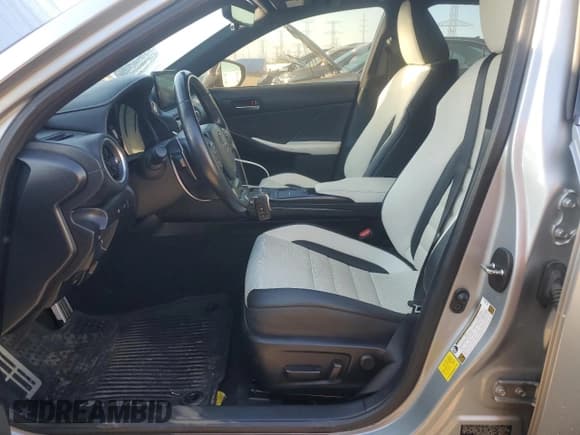 ✅ 2022 Lexus IS 350 F Sport • VIN: JTHGZ1B26N5050824 • Lot: 82119005. Listed on Copart with 57,288 mi. Free auction sales archive from the USA and detailed vehicle history report at DreamBid. Image 7.