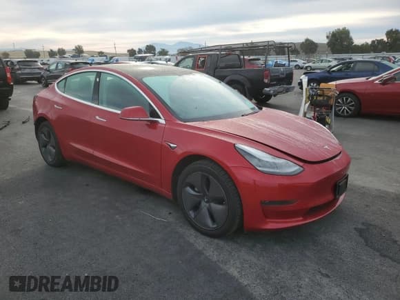 ✅ 2020 Tesla Model 3 Standard Range Plus • VIN: 5YJ3E1EAXLF706596 • Lot: 91983995. Wystawiony na Copart z przebiegiem 55 119 mil. Bezpłatny archiwum sprzedaży aukcyjnych z USA i szczegółowy raport historii pojazdu na DreamBid. Zdjęcie 4.