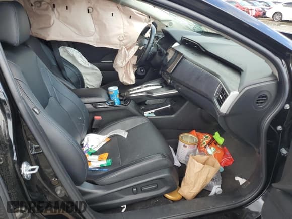 ✅ 2018 Honda Clarity Touring • VIN: JHMZC5F30JC004433 • Lot: 66775552. Listed on Copart with Not provided. Free auction sales archive from the USA and detailed vehicle history report at DreamBid. Image 5.