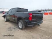 ✅ 2021 Chevrolet Silverado 1500 RST • VIN: 1GCUYEED9MZ419064 • Lot: 42066047. Wystawiony na IAAI z przebiegiem 50 236 mil. Bezpłatny archiwum sprzedaży aukcyjnych z USA i szczegółowy raport historii pojazdu na DreamBid. Zdjęcie 3.