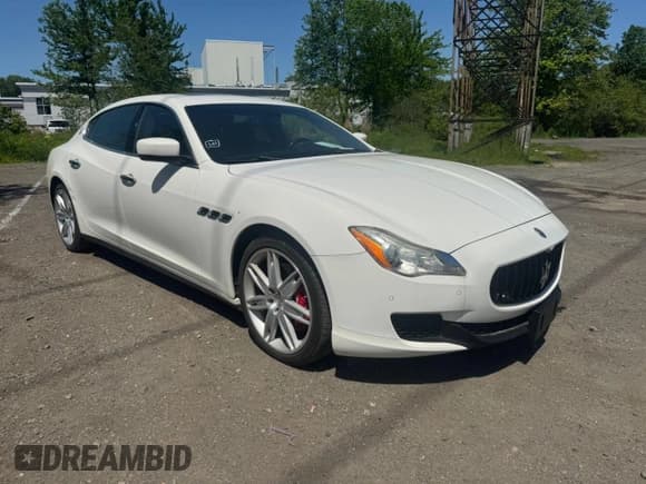 ✅ 2014 Maserati Quattroporte S Q4 • VIN: ZAM56RRA5E1106512 • Lot: 59744655. Wystawiony na Copart z przebiegiem 83 312 mil. Bezpłatny archiwum sprzedaży aukcyjnych z USA i szczegółowy raport historii pojazdu na DreamBid. Zdjęcie 1.