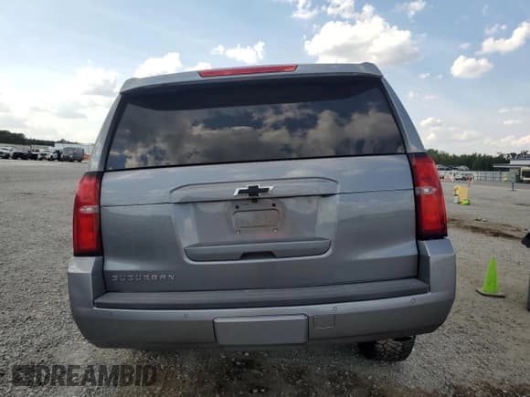 ✅ 2020 Chevrolet Suburban LT • VIN: 1GNSKHKC6LR225197 • Lot: 71742655. Listed on Copart with 72,554 mi. Free auction sales archive from the USA and detailed vehicle history report at DreamBid. Image 6.