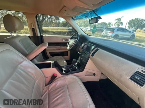 ✅ 2016 Ford Flex SEL • VIN: 2FMGK5C83GBA09724 • Лот: 86872534. Опубликован ранее на Copart с пробегом 188 103 миль. Бесплатный доступ к архиву аукционных продаж из США и подробный отчёт об истории автомобиля на DreamBid. Изображение 5.