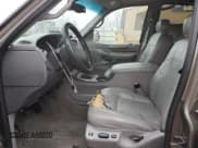 ✅ 2001 Lincoln Navigator • VIN: 5LMFU28R21LJ15849 • Lot: 47623695. Listed on Copart with 176,667 mi. Free auction sales archive from the USA and detailed vehicle history report at DreamBid. Image 7.