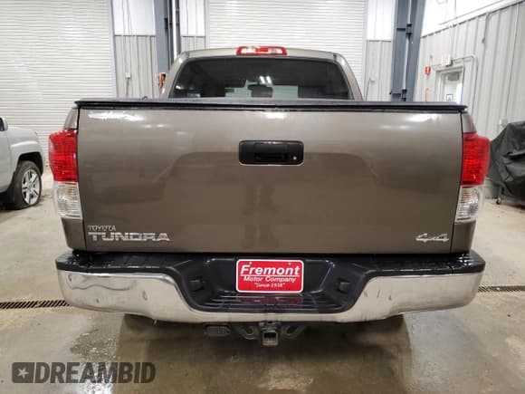 ✅ 2013 Toyota Tundra • VIN: 5TFDM5F18DX041413 • Lot: 56539215. Wystawiony na Copart z przebiegiem 107 538 mil. Bezpłatny archiwum sprzedaży aukcyjnych z USA i szczegółowy raport historii pojazdu na DreamBid. Zdjęcie 6.